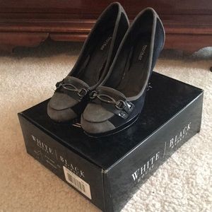 White House Black Market Size 7.5 heels